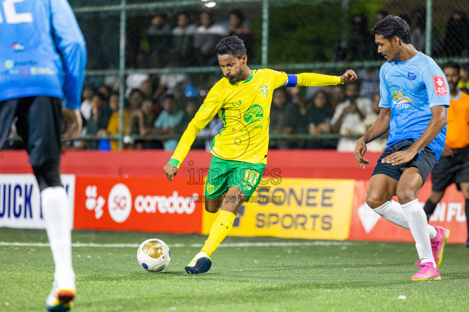 GDh. Fiyoaree VS GDh. Vaadhoo in Day 7 of Golden Futsal Challenge 2025 was held on Saturday, 11th January 2025, in Hulhumale', Maldives Photos: Hassan Simah / images.mv