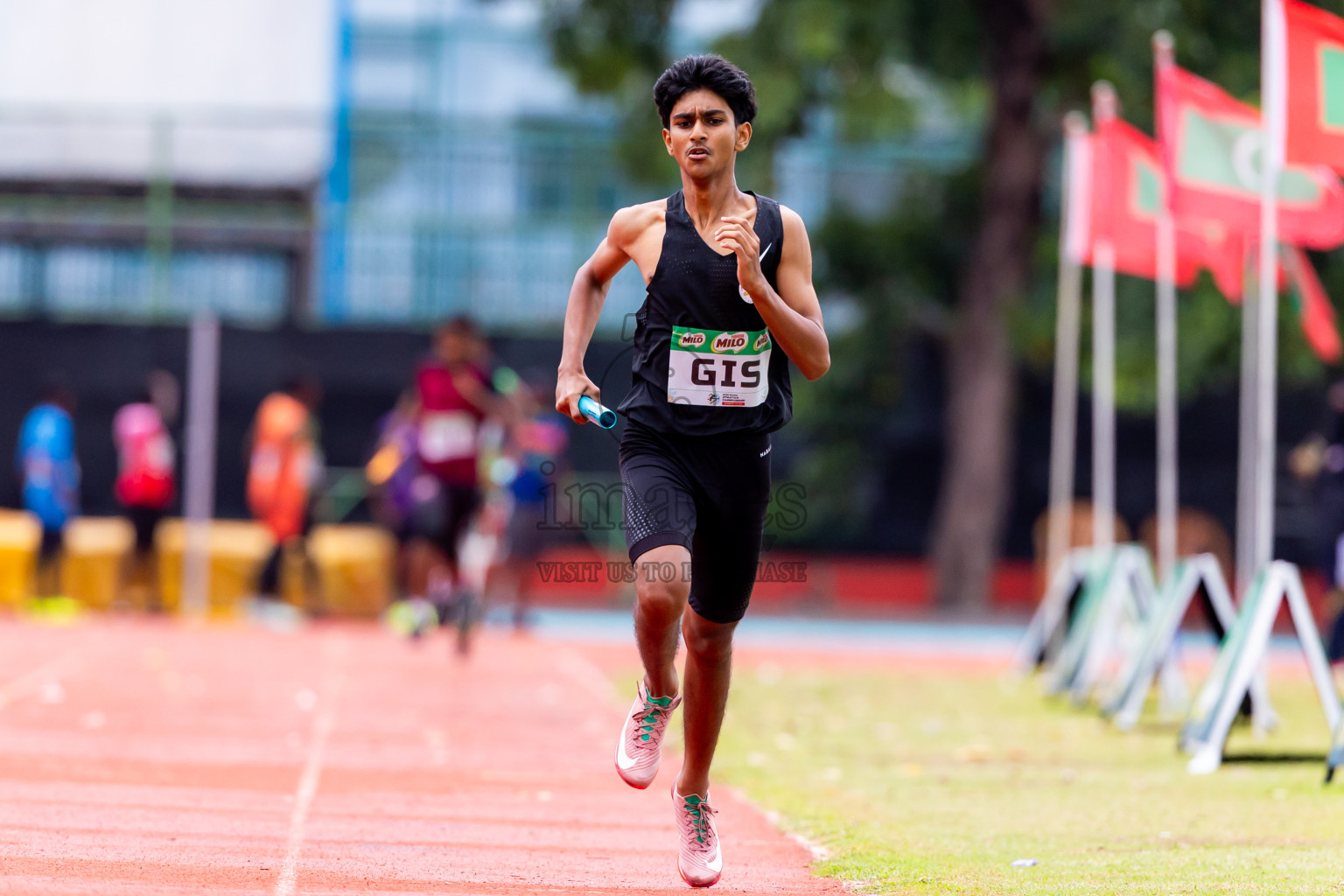 Day 6 of Inter-school Athletics Championship 2025 held in Ekuveni Synthetic Track, Male', Maldives on Sunday, 12th October 2025. Photos by: Nausham Waheed / Images.mv