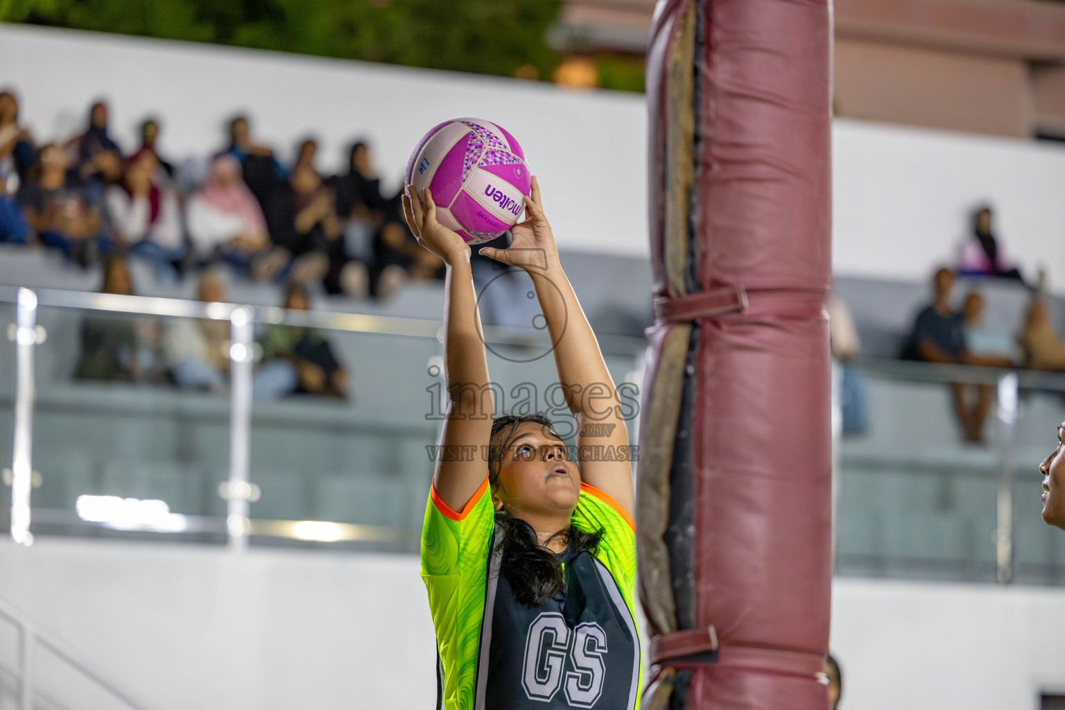 Club Green Streets vs SC Skylark in Division 1 of National Netball Tournament 2025 held in Ekuveni Netball Court at Male', Maldives on Wednesday, 21st May 2025. Photos: Mohamed Mahfooz Moosa / images.mv