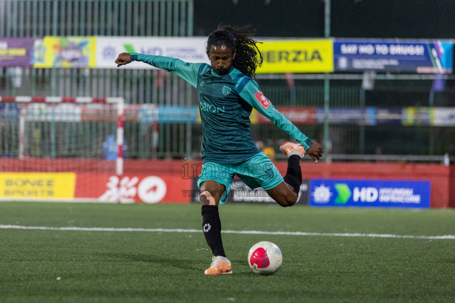 GDh Hoandedhdhoo vs GDh Vaadhoo in Day 17 of Golden Futsal Challenge 2024 was held on Wednesday, 31st January 2024, in Hulhumale', Maldives Photos: Nausham Waheed / images.mv