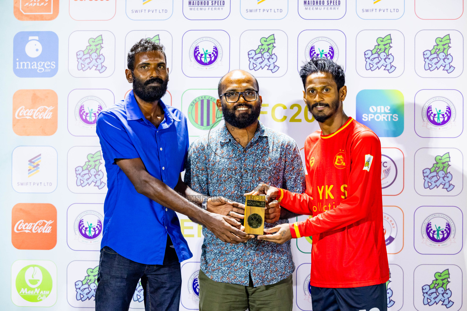 Dee Cee Jay vs Kovigoani in Semi Final of Laamehi Dhiggaru Ekuveri Futsal Challenge 2024 was held on Monday, 29th July 2024, at Dhiggaru Futsal Ground, Dhiggaru, Maldives Photos: Nausham Waheed / images.mv