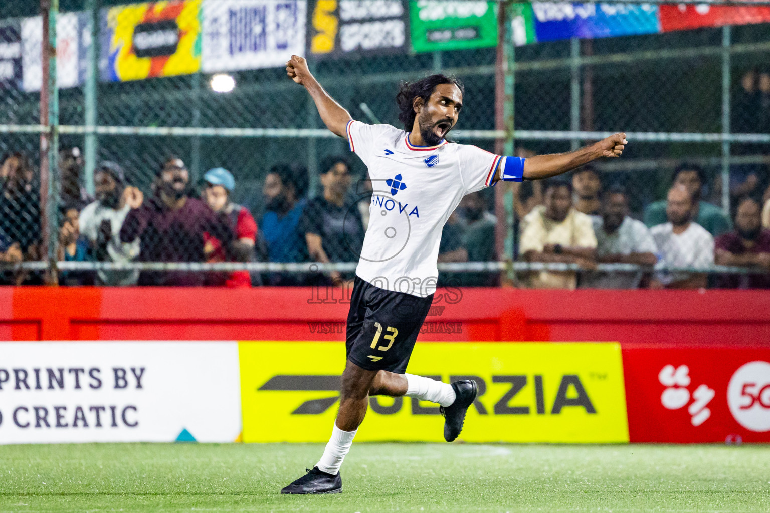DH Maaenboodhoo vs DH Kudahuvadhoo in Dhaalu Atoll Finals in Day 25 of Golden Futsal Challenge 2025 was held on Wednesday , 28th January 2025, in Hulhumale', Maldives. Photos: Nausham Waheed / images.mv