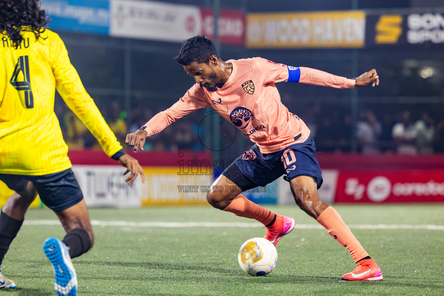 GDh Vaadhoo vs GDh Gadhdhoo in Gaafu Dhaal Atoll Final in Day 24 of Golden Futsal Challenge 2025 was held on Tuesday , 28th January 2025, in Hulhumale', Maldives. Photos: Nausham Waheed / images.mv