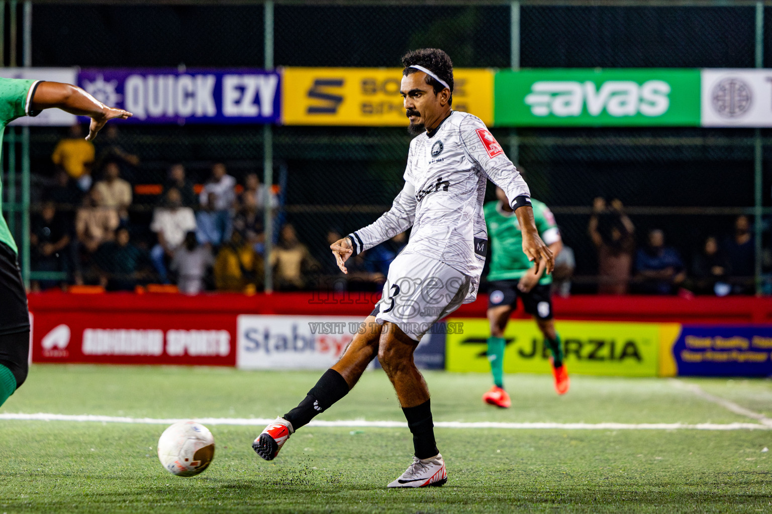 GDh Madaveli VS GDh Thinadhoo in Day 7 of Golden Futsal Challenge 2025 was held on Saturday, 11th January 2025, in Hulhumale', Maldives Photos: Nausham Waheed / images.mv