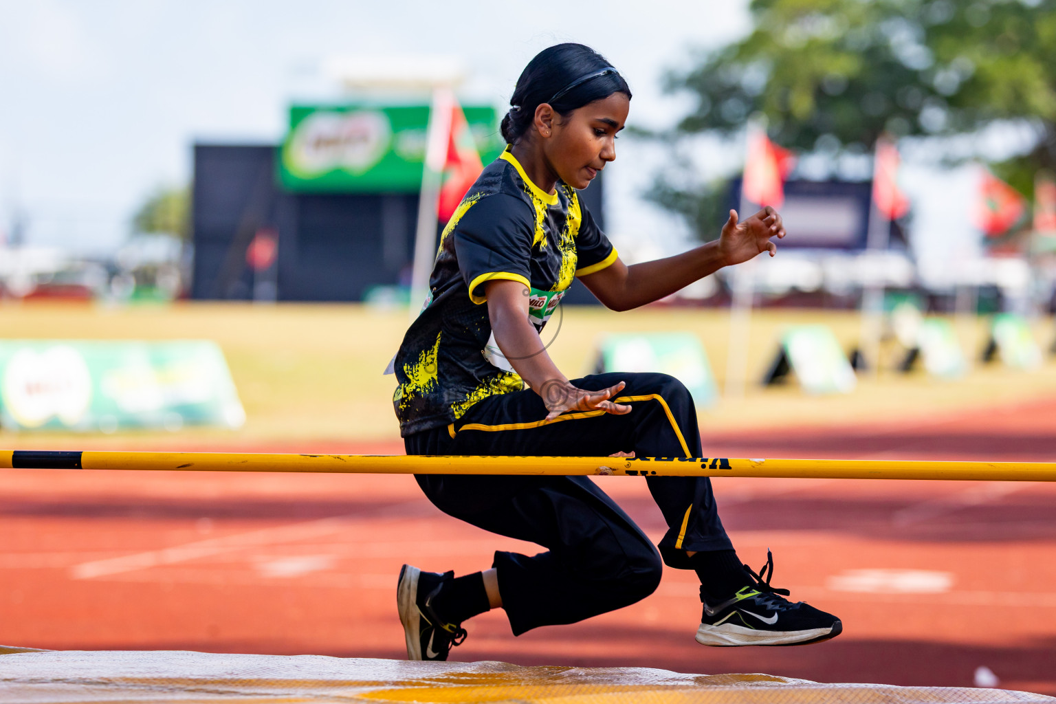 Day 4 of Inter-school Athletics Championship 2025 held in Ekuveni Synthetic Track, Male', Maldives on Thursday, 09th October 2025. Photos by: Nausham Waheed / Images.mv