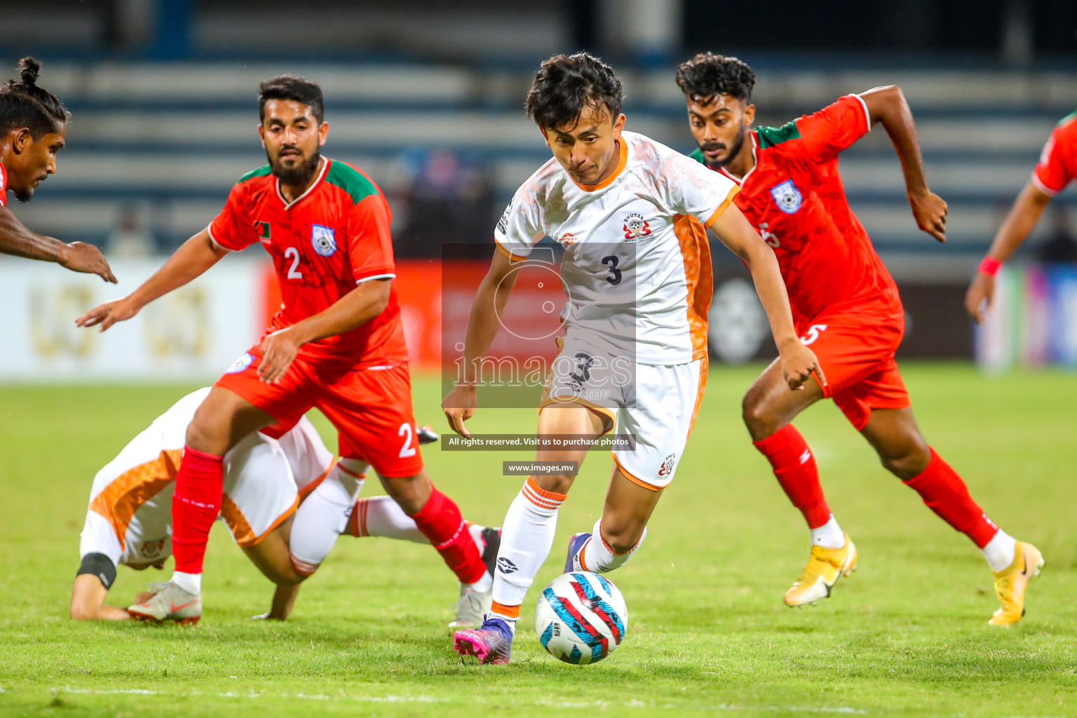 Bhutan vs Bangladesh in SAFF Championship 2023 held in Sree Kanteerava Stadium, Bengaluru, India, on Wednesday, 28th June 2023. Photos: Nausham Waheed, Hassan Simah / images.mv