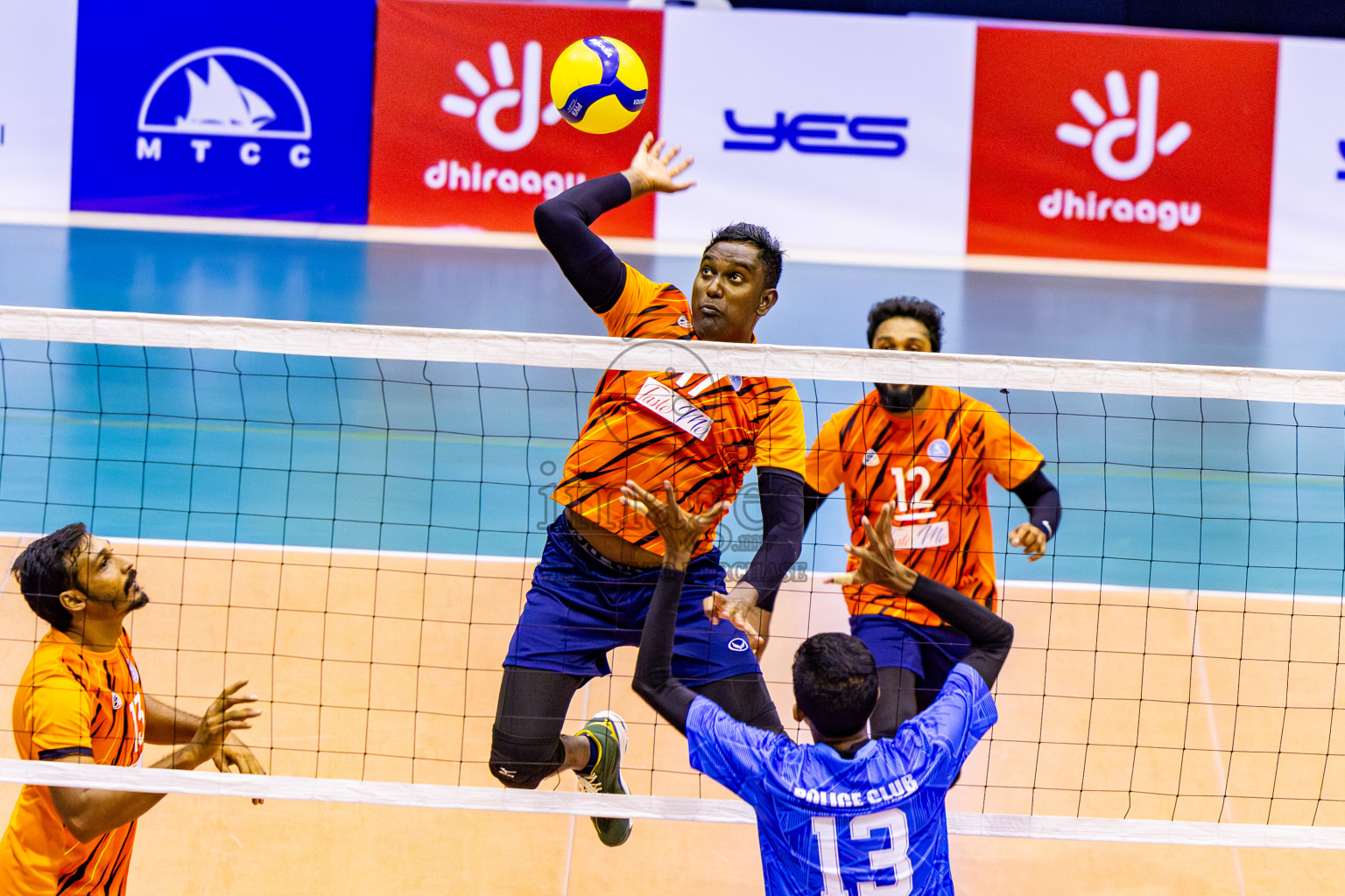 Day 3 of MILO VAM Cup 2024 Men's Division was held in Social Center Indoor Hall on Wednesday, 30th October 2024. Photos: Nausham Waheed / images.mv