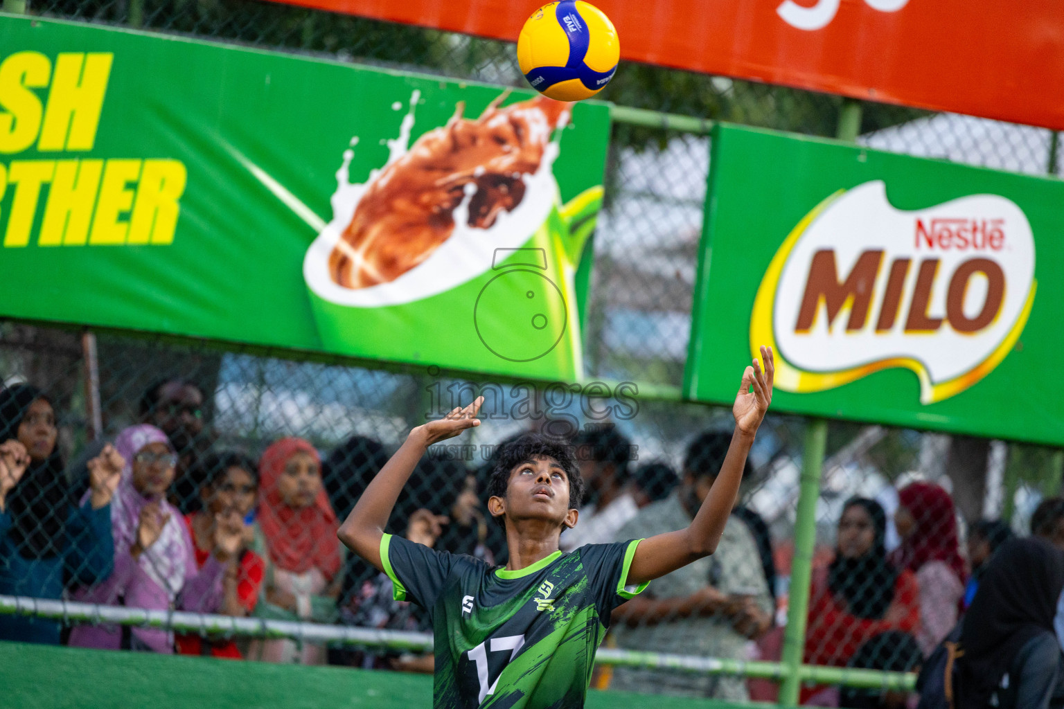 Day 5 of Interschool Volleyball Tournament 2024 was held in Ekuveni Volleyball Court at Male', Maldives on Wednesday, 27th November 2024.
Photos: Ismail Thoriq / images.mv