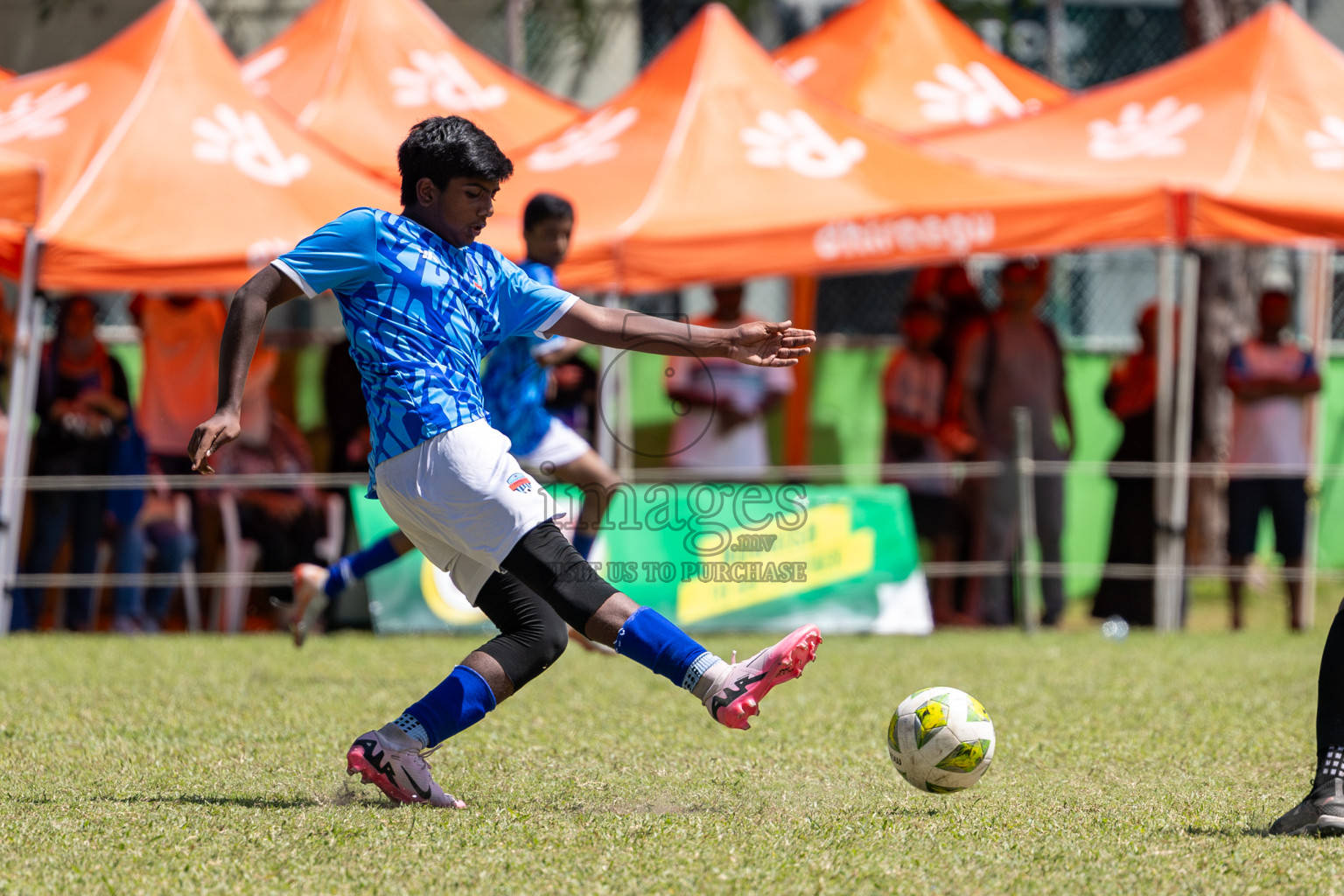 Day 3 of MILO Academy Championship 2024 (U-14) was held in Henveyru Stadium, Male', Maldives on Saturday, 2nd November 2024.
Photos: Hassan Simah / Images.mv