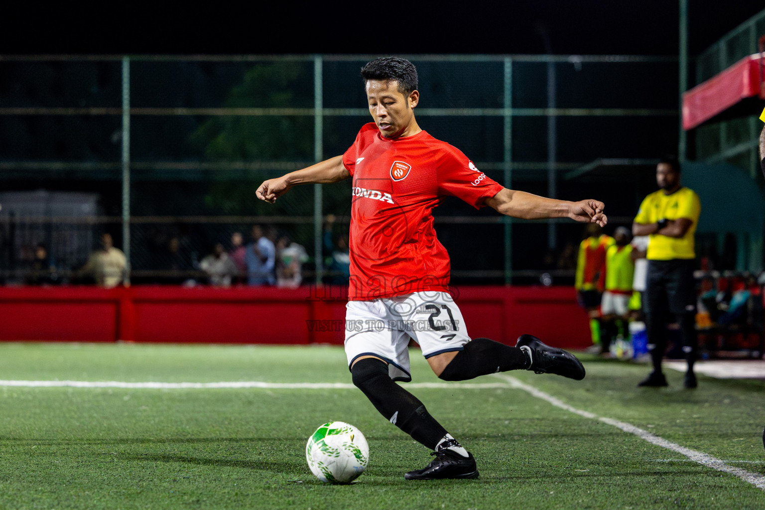 Sheesha vs Hulhumale Hospital in Day 13 of Office League 2025 was held on Monday, 28th April 2025 in Hulhumale', Maldives. Photos: Nausham Waheed / images.mv