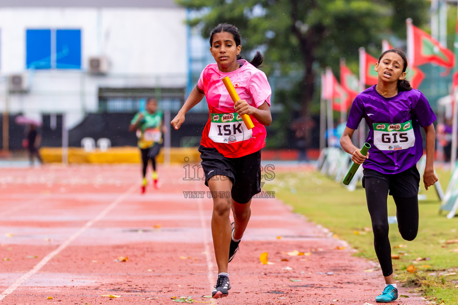 Day 6 of Inter-school Athletics Championship 2025 held in Ekuveni Synthetic Track, Male', Maldives on Sunday, 12th October 2025. Photos by: Nausham Waheed / Images.mv