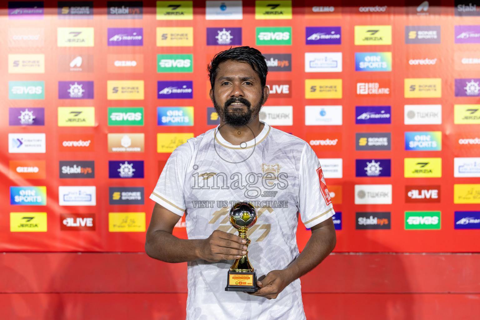 HDh Nolhivaranfaru vs HDh Makunudhoo in Day 1 of Golden Futsal Challenge 2025 on Sunday, 5th January 2025, in Hulhumale', Maldives
Photos: Ismail Thoriq / images.mv