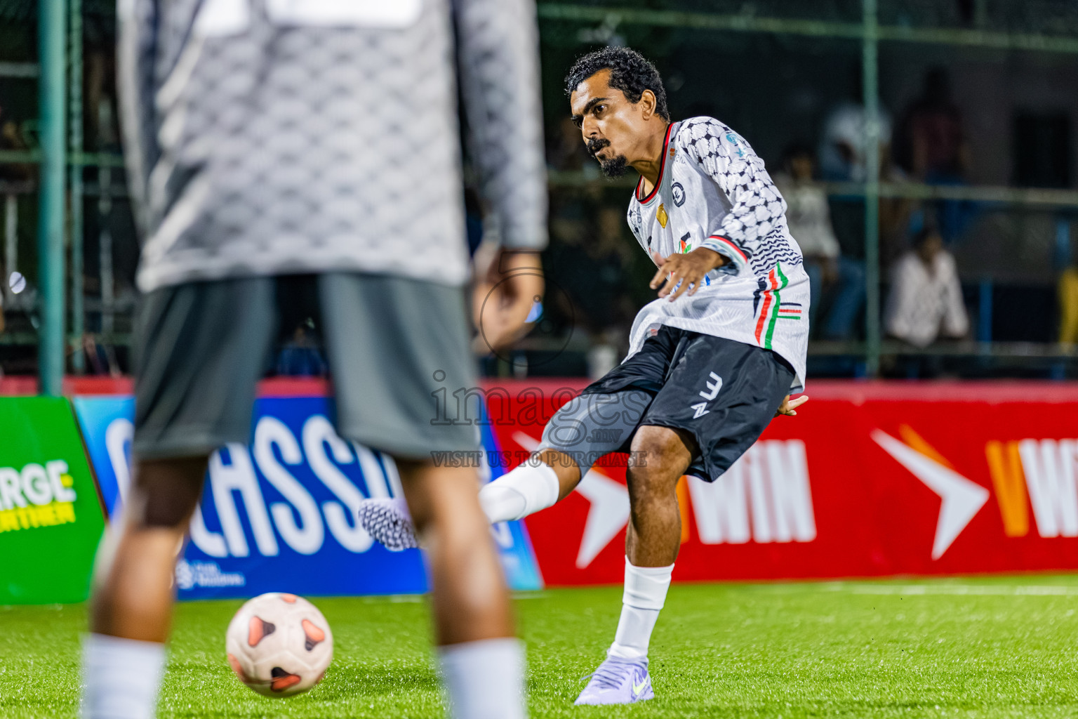 KVC vs Team Dharumavantha in Club Maldives Cup Classic 2025 held in Rehendi Futsal Ground, Hulhumale', Maldives on Monday, 15th September 2025. Photos: Areef / images.mv