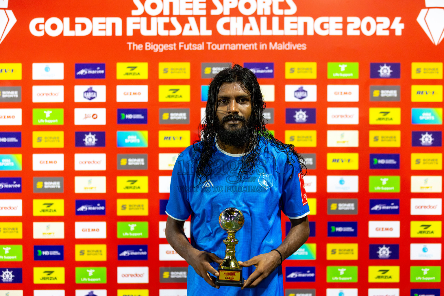 R Alifushi vs R Maduvvari in Day 8 of Golden Futsal Challenge 2024 was held on Monday, 22nd January 2024, in Hulhumale', Maldives Photos: Mohamed Mahfooz Moosa / images.mv