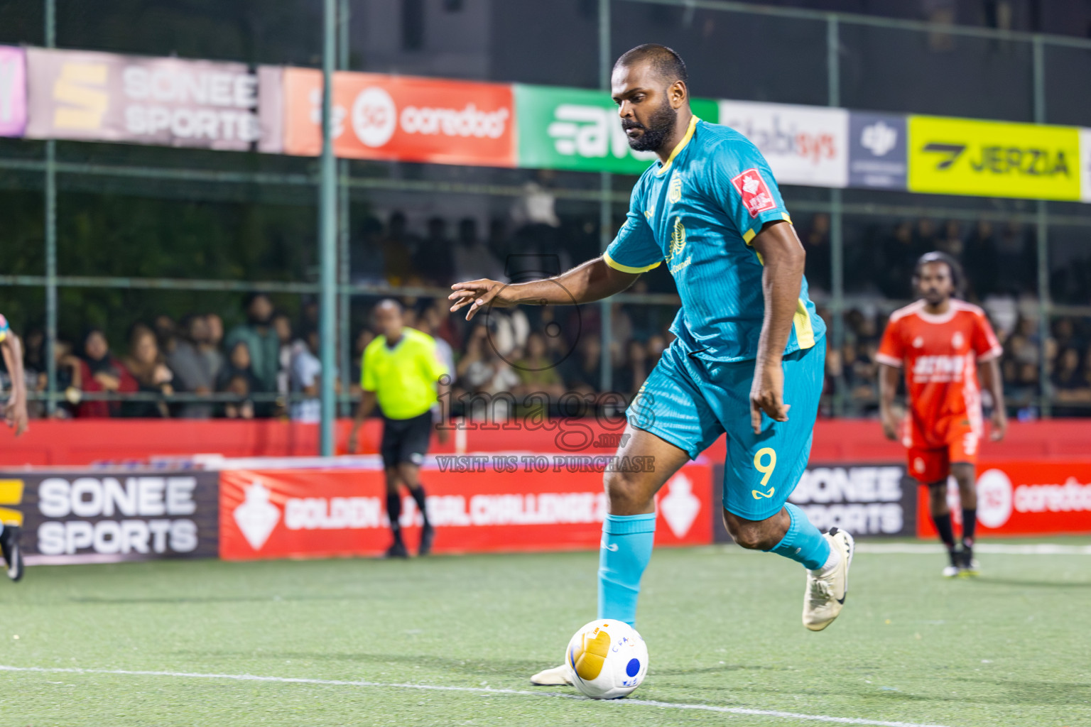 L Maavah VS L Gan in Day 8 of Golden Futsal Challenge 2025 was held on Sunday, 12th January 2025, in Hulhumale', Maldives
Photos: Ismail Thoriq / images.mv