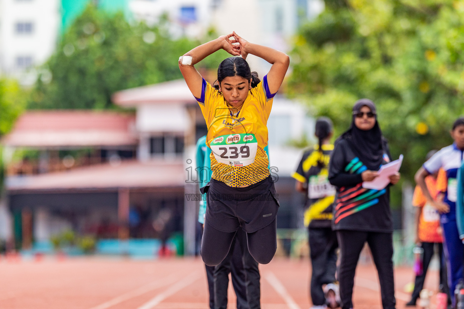 Day 4 of Inter-school Athletics Championship 2025 held in Ekuveni Synthetic Track, Male', Maldives on Thursday, 09th October 2025. Photos by: Areef Adam / Images.mv