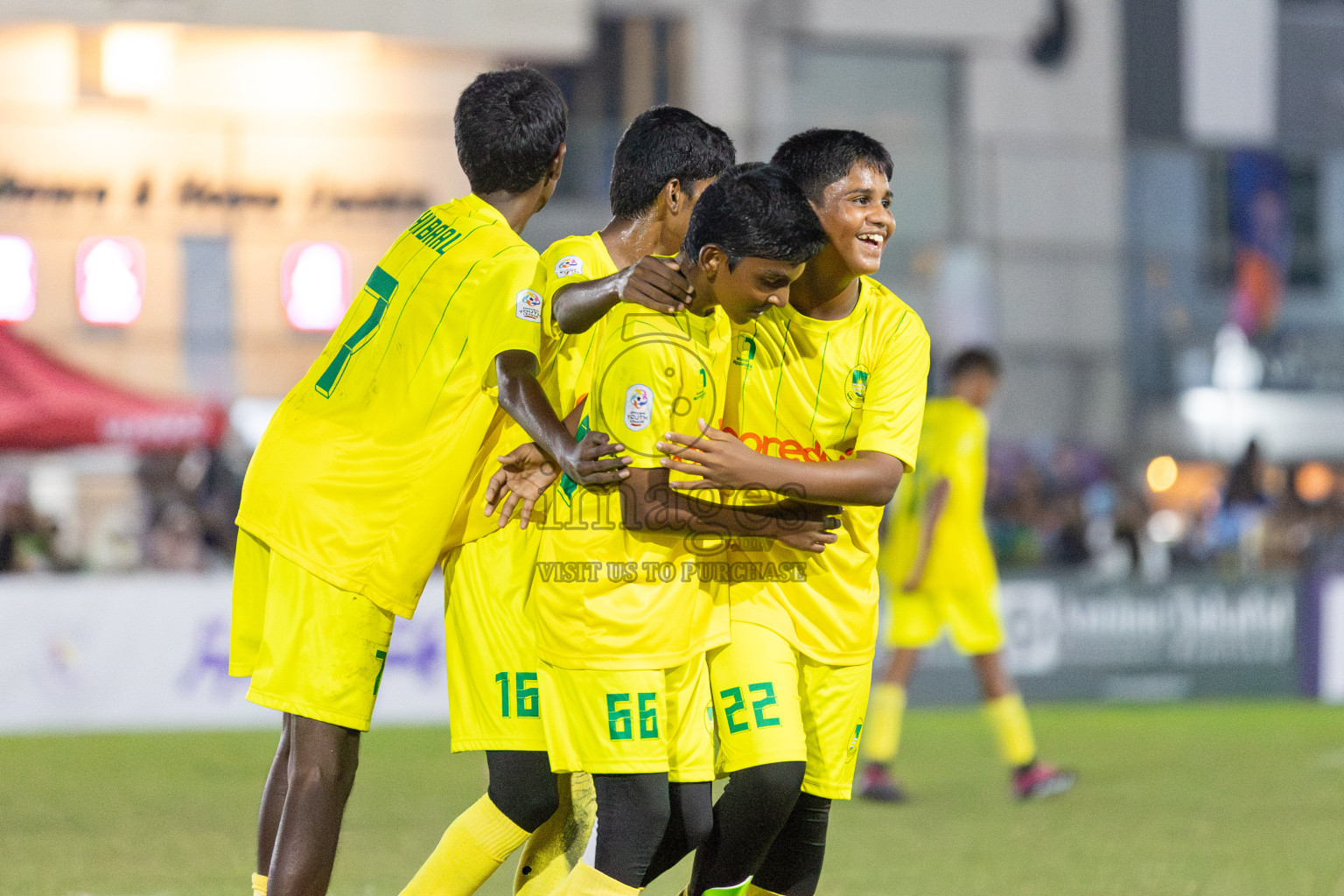 Maziya vs Hurriya (U14) in Day 4 of Dhivehi Youth League 2024 held at Henveiru Stadium on Thursday, 28th November 2024. Photos: Shuu Abdul Sattar/ Images.mv