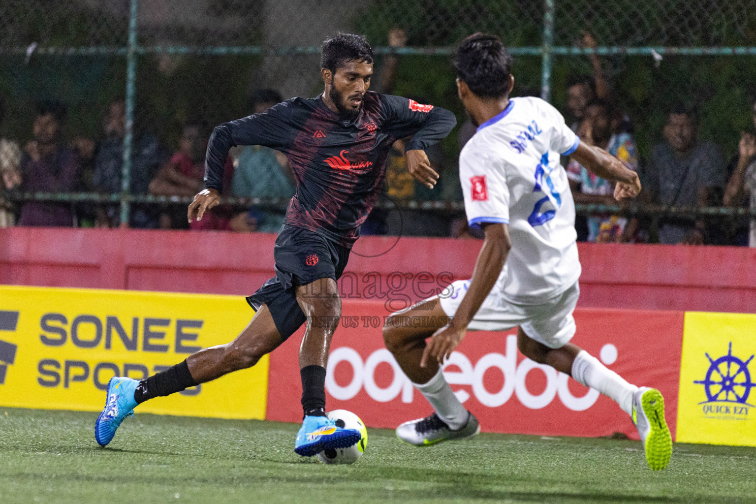 HA. Ihavandhoo vs HA. Muraidhoo in Day 1 of Golden Futsal Challenge 2024 was held on Monday, 15th January 2024, in Hulhumale', Maldives Photos: Nausham Waheed  / images.mv