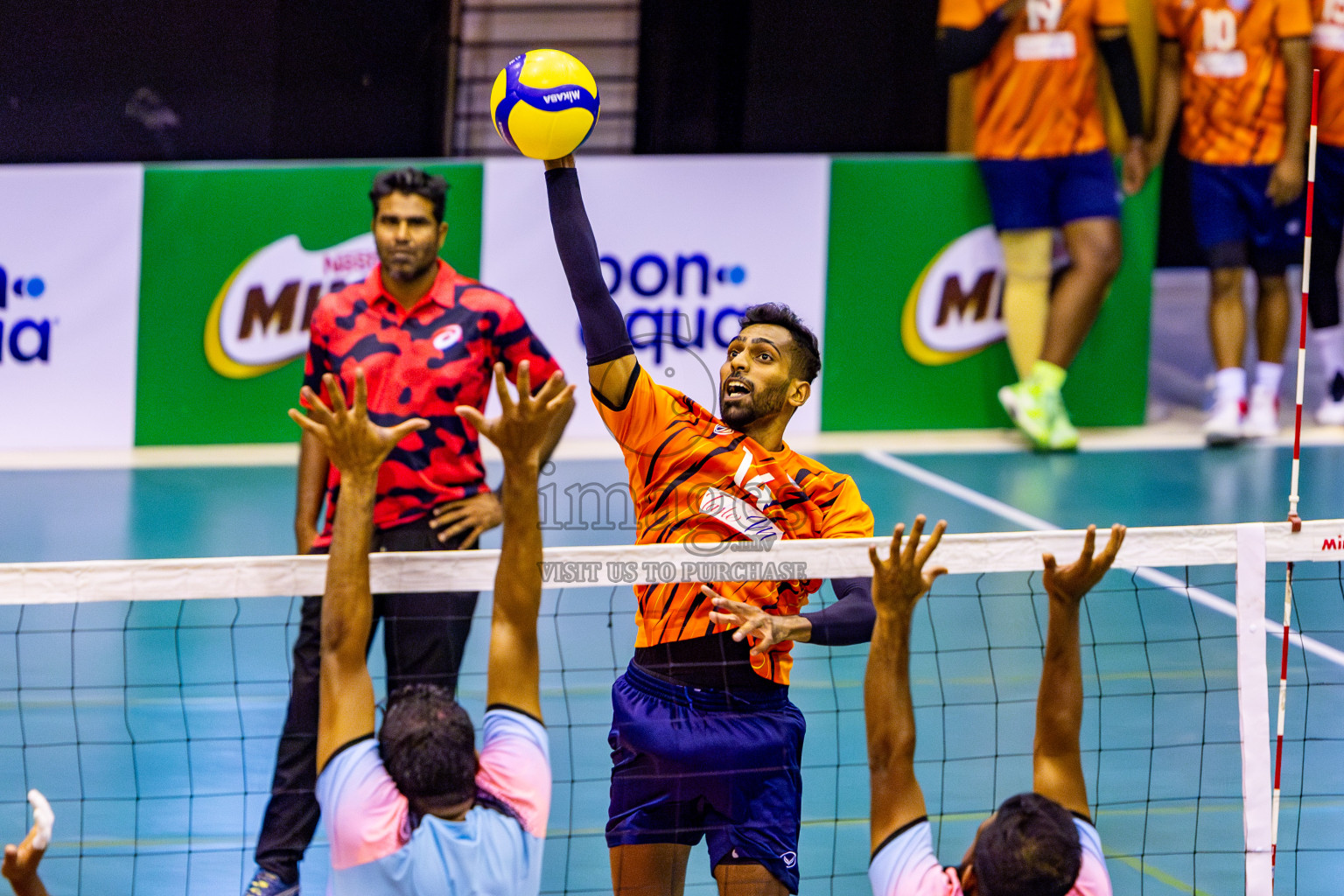 Sports Club City vs Blues for Volleyball in Day 2 of MILO VAM Cup 2024 Men's Division was held in Social Center Indoor Hall on Tuesday, 29th October 2024. Photos: Nausham Waheed / images.mv