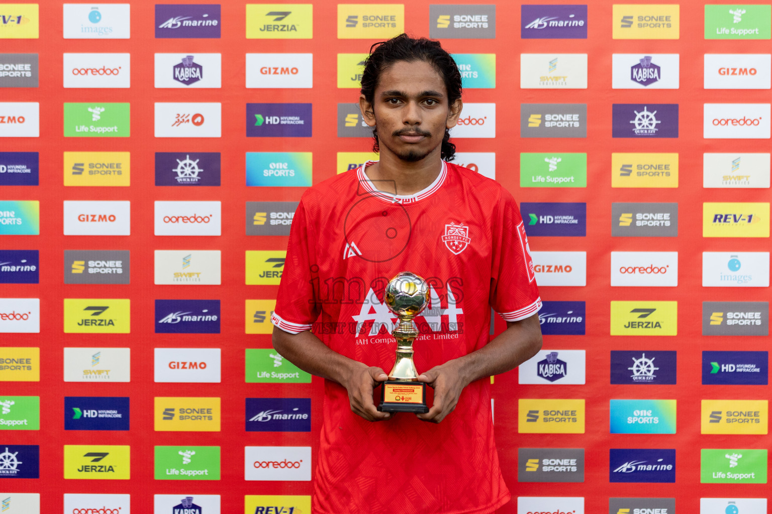 GA Kondey vs GA Gemanafushi in Day 5 of Golden Futsal Challenge 2024 was held on Friday, 19th January 2024, in Hulhumale', Maldives Photos: Mohamed Mahfooz Moosa / images.mv