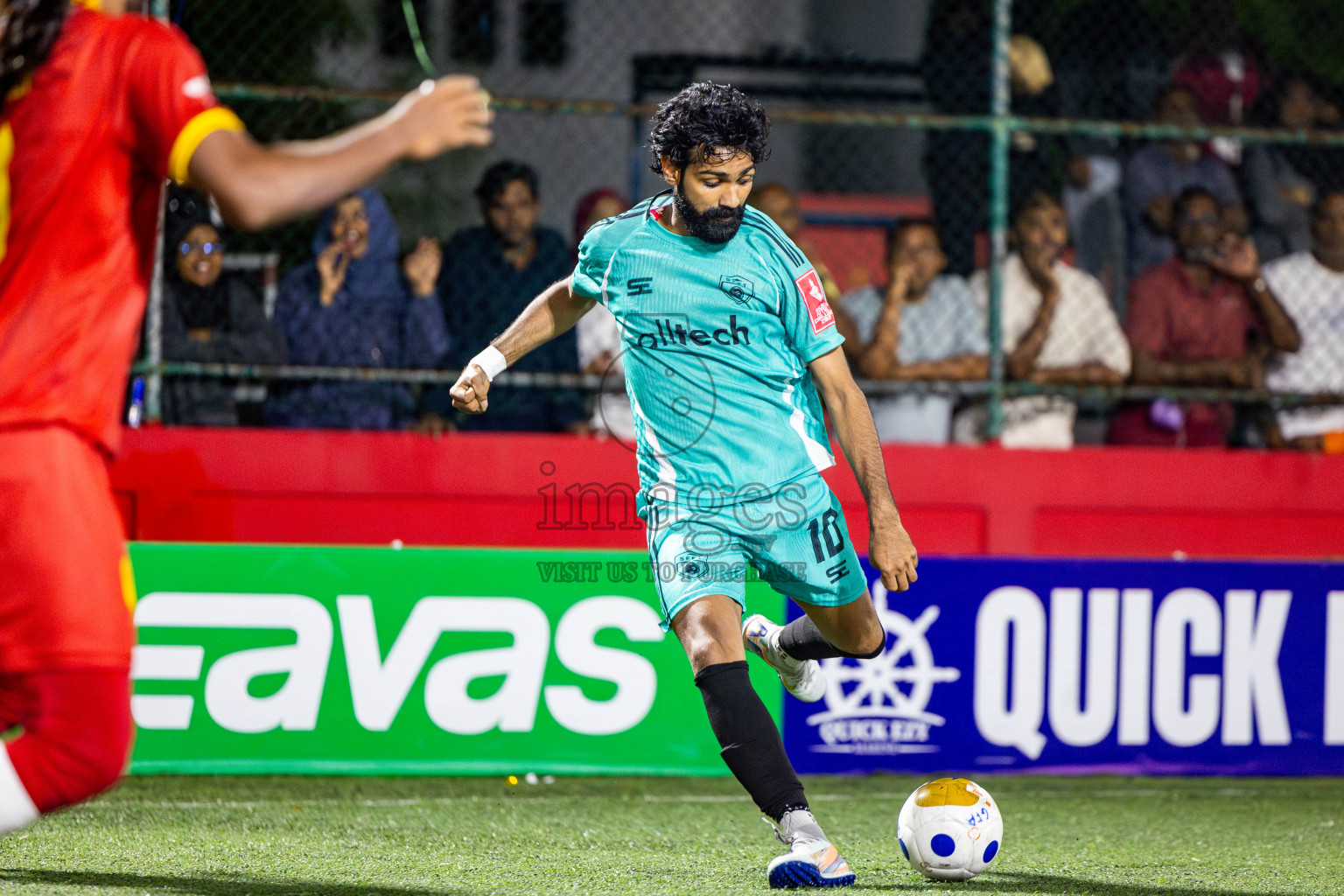S Feydhoo vs S Meedhoo on Day 20 of Golden Futsal Challenge 2025 was held on Thursday, 23rd January 2025, in Hulhumale', Maldives. Photos: Nausham Waheed / images.mv
