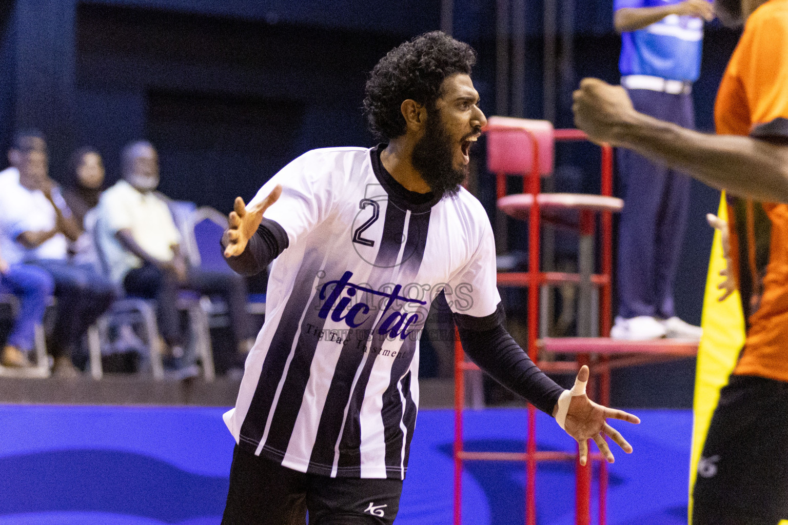 Final of Men's Division of Volleyball Association Cup 2023 held in Male', Maldives on Tuesday, 26th December 2023 at Social Center Indoor Hall Photos By: Nausham Waheed /images.mv