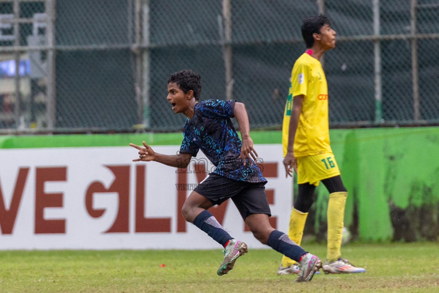 Maziya SRC vs Super United Sports (U14)  in day 6 of Dhivehi Youth League 2024 held at Henveiru Stadium on Saturday 30th November 2024. Photos: Ismail Thoriq / Images.mv