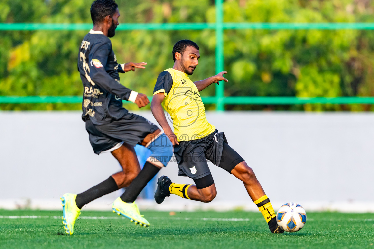 Kanmathi Juniors vs JT Sports from Manadhoo Council Cup 2024 in N Manadhoo Maldives on Wednesday, 21st February 2023. Photos: Nausham Waheed / images.mv