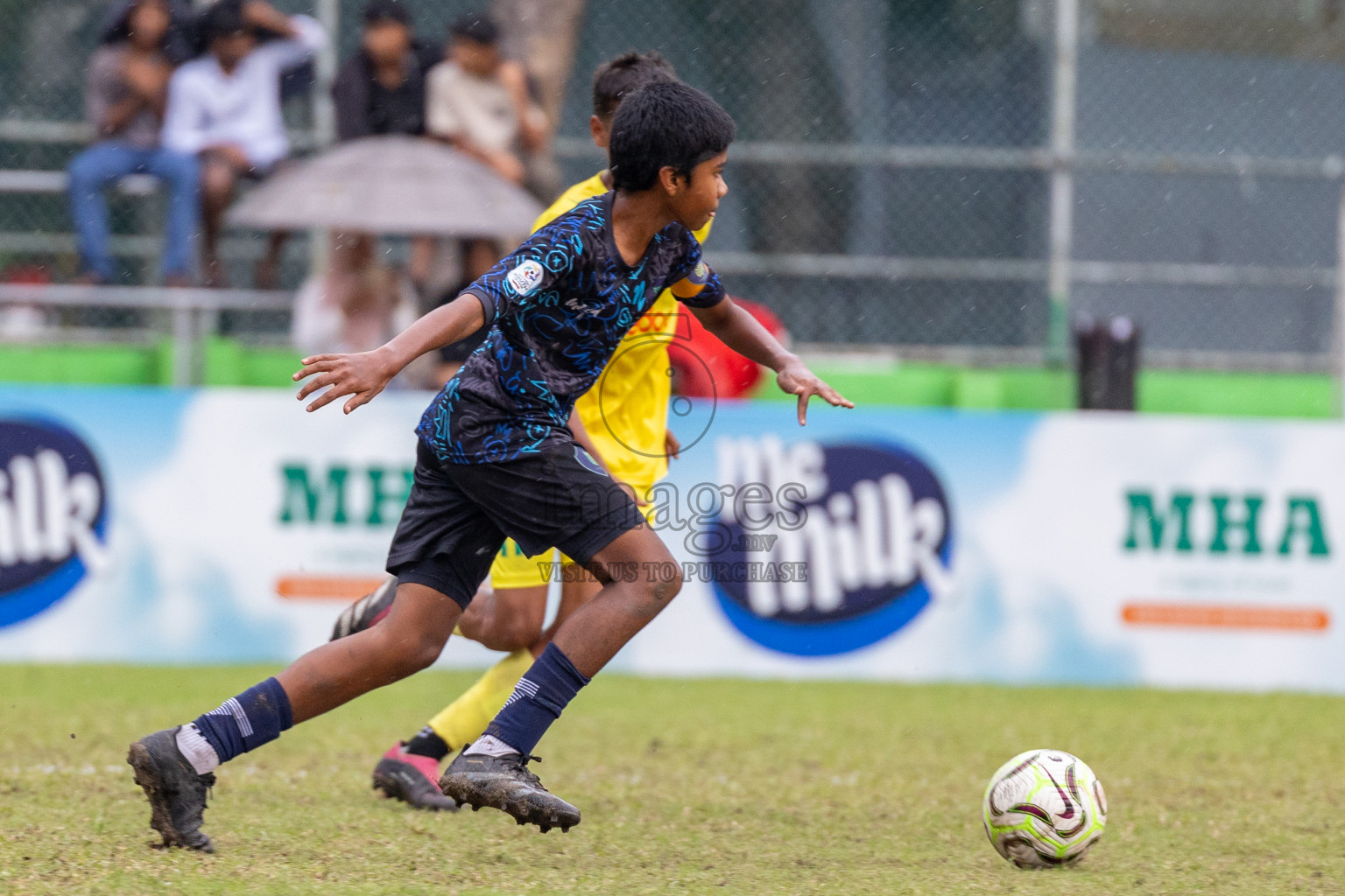 Maziya SRC vs Super United Sports (U14)  in day 6 of Dhivehi Youth League 2024 held at Henveiru Stadium on Saturday 30th November 2024. Photos: Ismail Thoriq / Images.mv