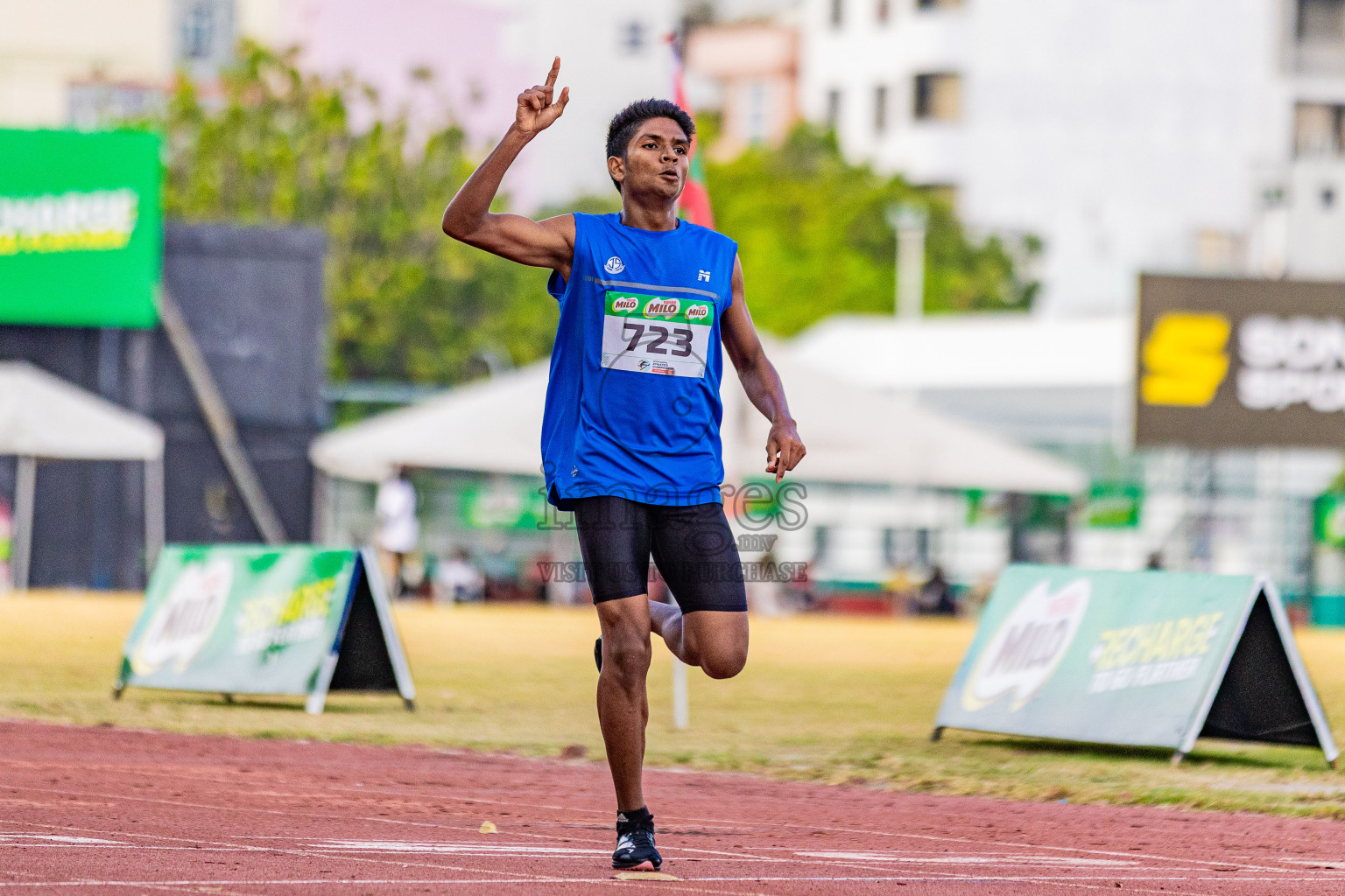 Day 3 of Inter-school Athletics Championship 2025 held in Ekuveni Synthetic Track, Male', Maldives on Wednesday, 08th October 2025. Photos by: Areef Adam  / Images.mv