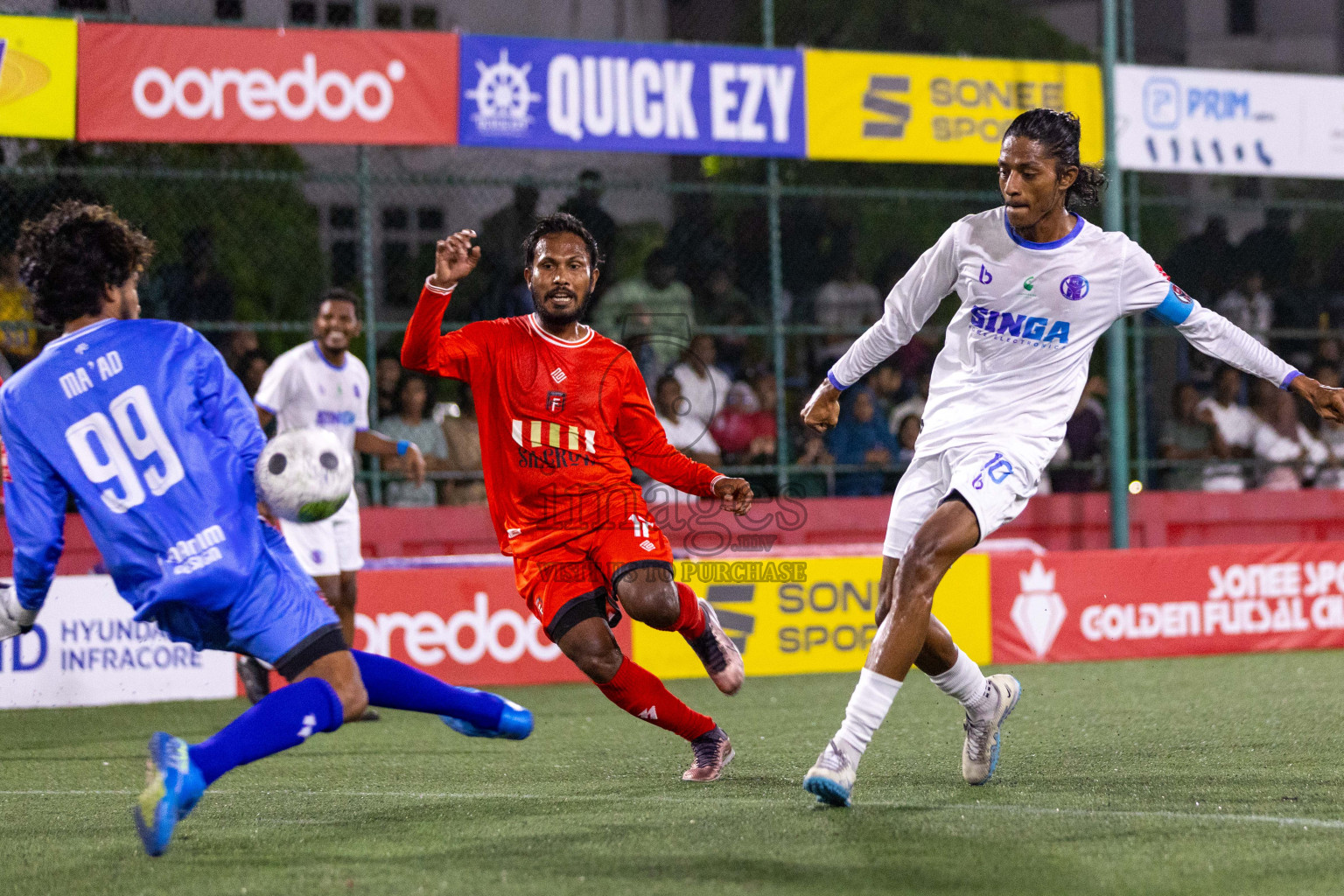 HA Filladhoo vs HA Ihavandhoo in Day 5 of Golden Futsal Challenge 2024 was held on Friday, 19th January 2024, in Hulhumale', Maldives
Photos: Ismail Thoriq / images.mv