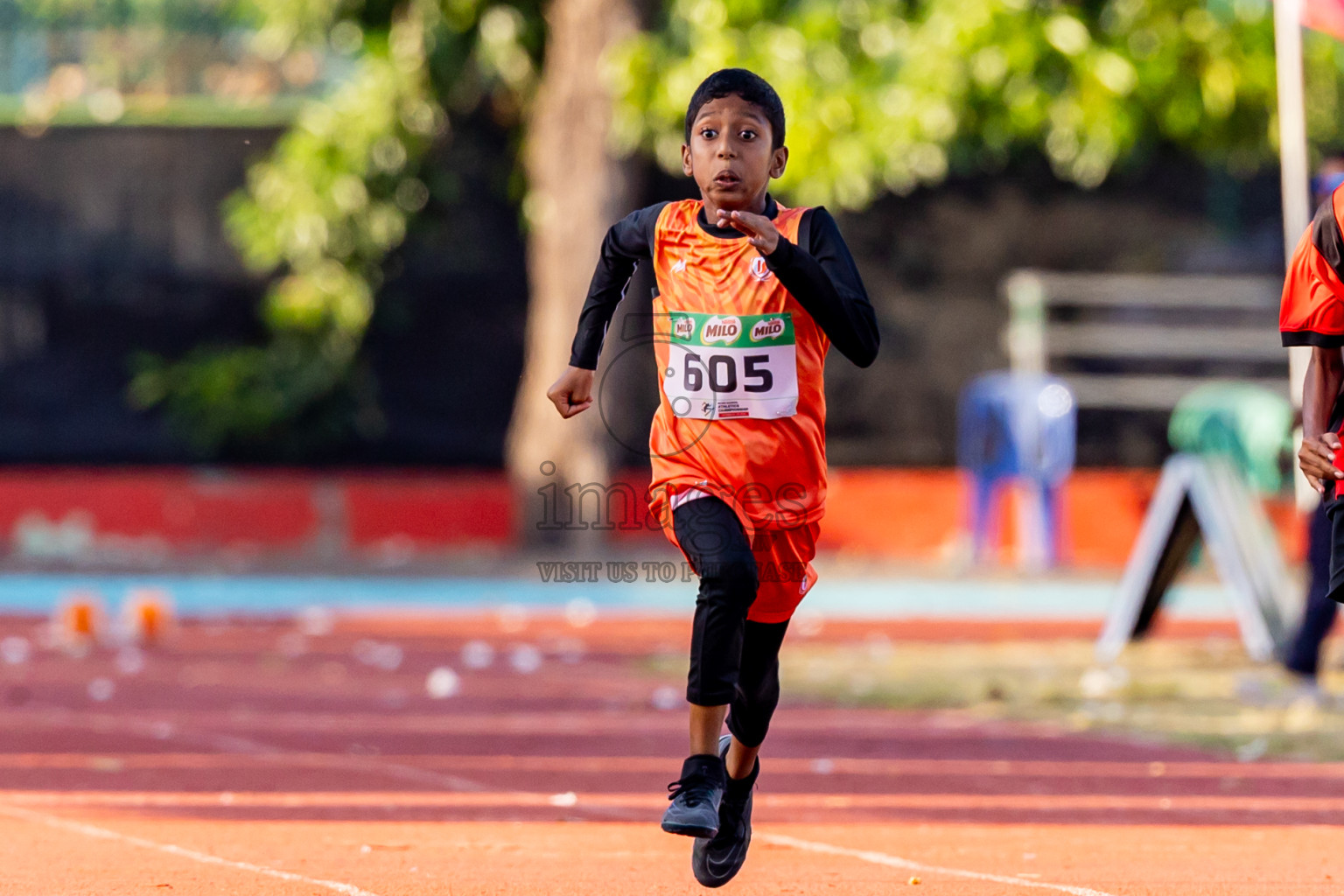 Day 2 of Inter-school Athletics Championship 2025 held in Ekuveni Synthetic Track, Male', Maldives on Tuesday, 07th October 2025. Photos by: Nausham Waheed / Images.mv