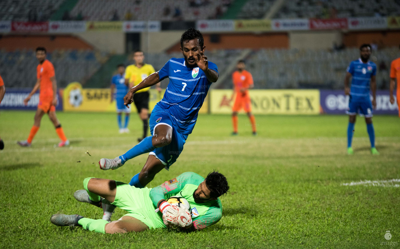 Maldives vs India in SAFF Suzuki Cup 2018 in Dhaka, Bangladesh, Sunday, September 9, 2018. (Images.mv Photo/Ismail Thoriq)
