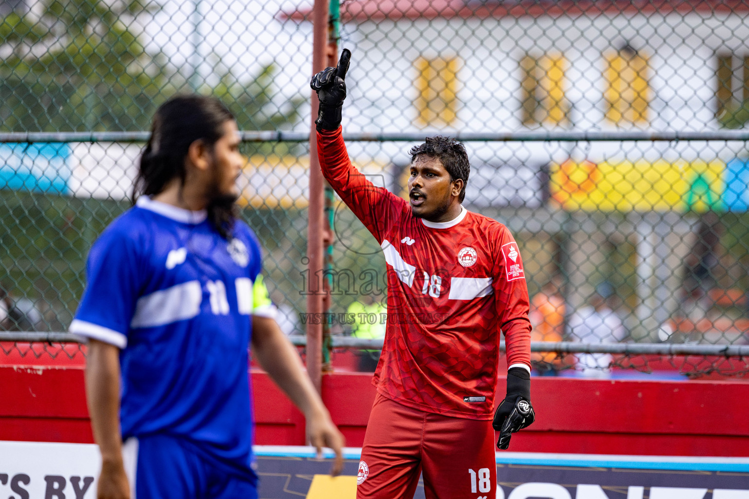 Th. Gaadhiffushi VS Th. Veymandoo in Day 14 of Golden Futsal Challenge 2025 was held on Saturday, 18th January 2025, in Hulhumale', Maldives. 
Photos: Hassan Simah / images.mv