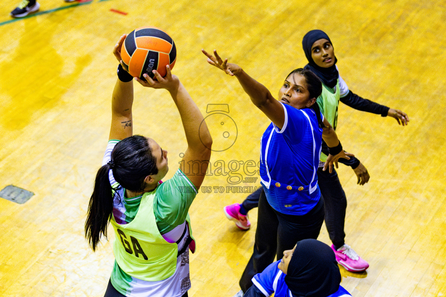 Kulhudhuffushi Youth & Recreation Club vs Club Green StreetDay 2 of 21st National Netball Tournament was held in Social Canter at Male', Maldives on Friday, 18th May 2024. Photos: Nausham Waheed / images.mv