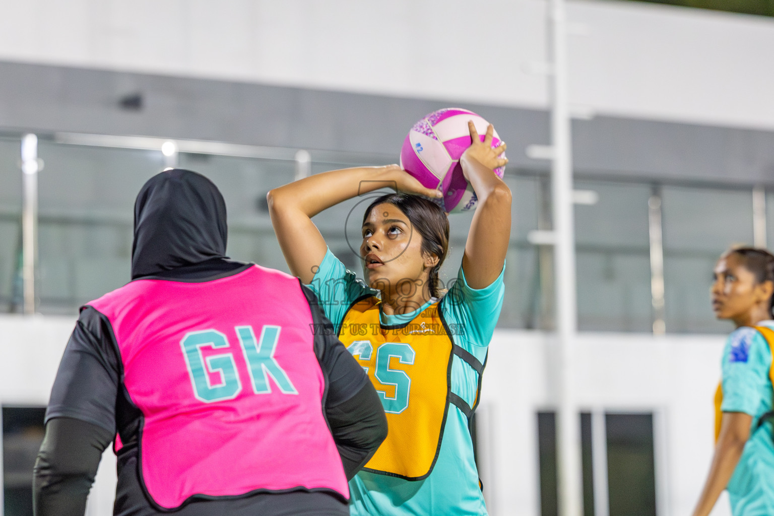 MV Netters vs United Unity Sports Club in Division 2 of of National Netball Tournament 2025 held in Ekuveni Netball Court at Male', Maldives on Thursday, 22nd May 2025. Photos: Mohamed Mahfooz Moosa / images.mv