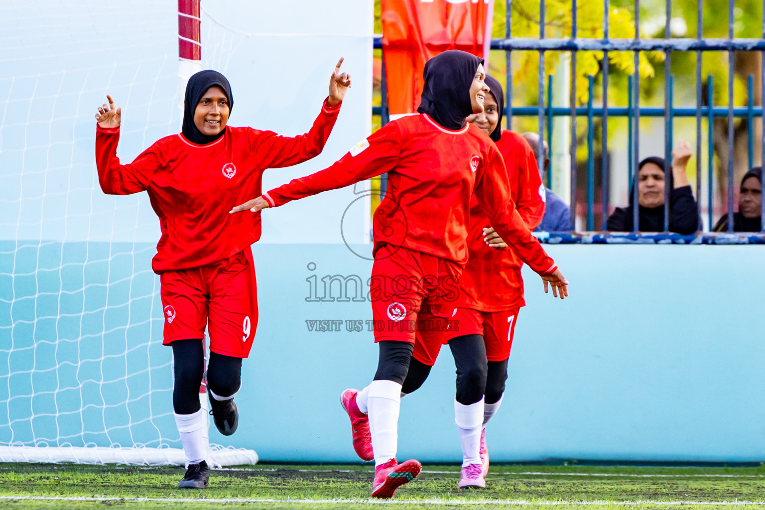 Eydhafushi vs Hithaadhoo in Day 5 of Better in Baa Futsal Fiesta 2025 Woman's division held in B. Eydhafushi, Maldives on Sunday, 9th November 2025. Photos: Nausham Waheed / images.mv