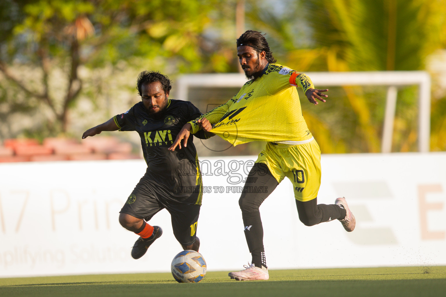 Velaa Sports Club vs Team Middle East in Day 3 of Eydhafushi Cup 2025 held in Eydhafushi Football Stadium at B. Eydhafushi, Maldives on Sunday, 7th September 2025. Photos: Arif Rasheed / images.mv