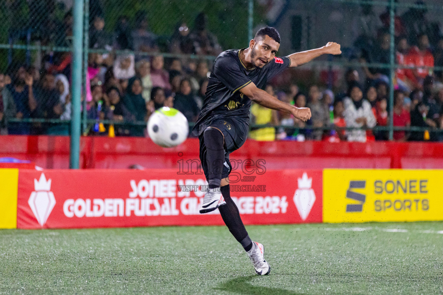 HA Maarandhoo vs HA Utheem in Day 17 of Golden Futsal Challenge 2024 was held on Wednesday, 31st January 2024, in Hulhumale', Maldives Photos: Hassan Simah / images.mv