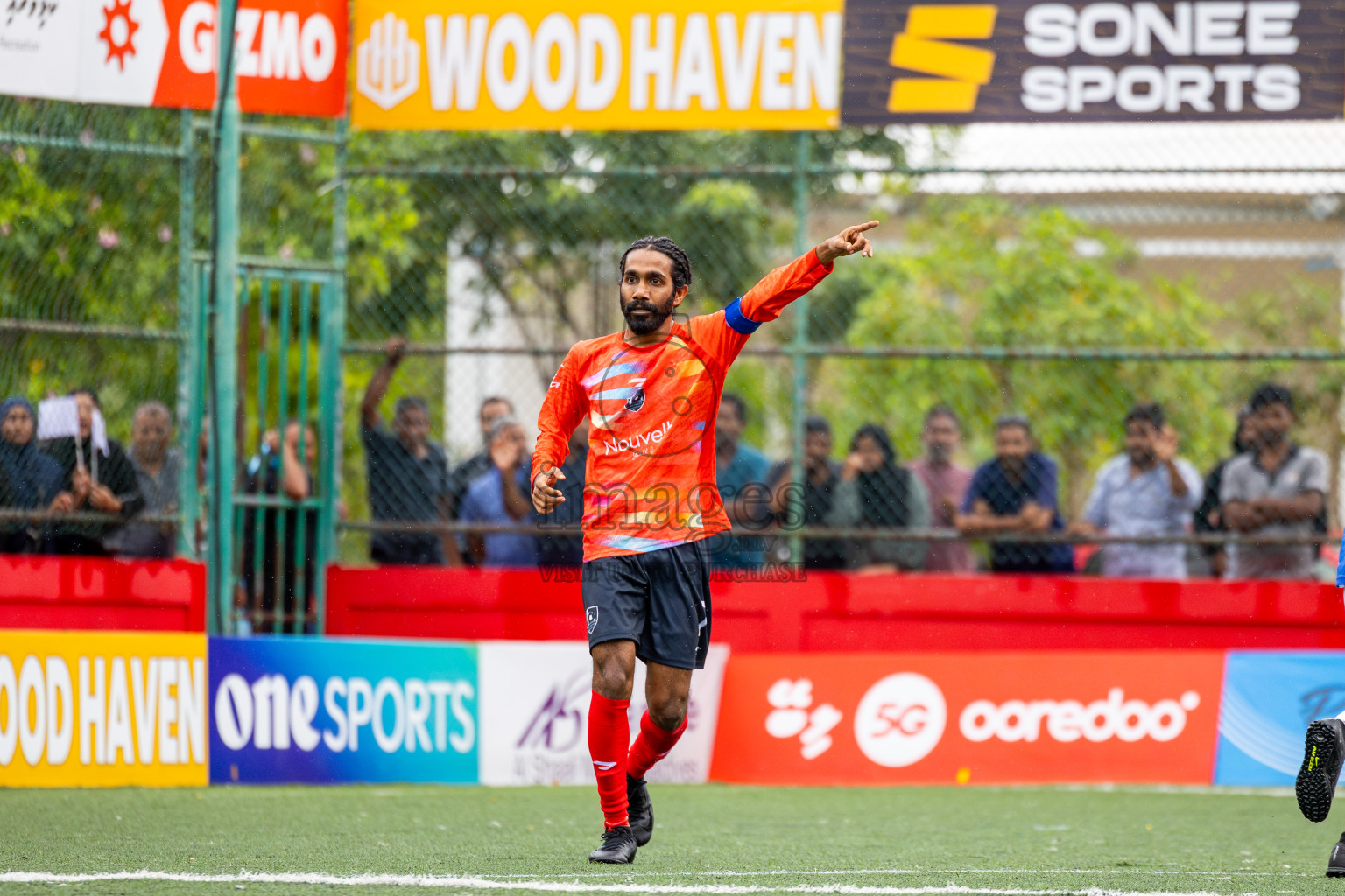 Sh Kanditheemu vs Sh Milandhoo in Day 21 of Golden Futsal Challenge 2025 was held on Saturday , 25th January 2025, in Hulhumale', Maldives.
Photos: Ismail Thoriq / images.mv