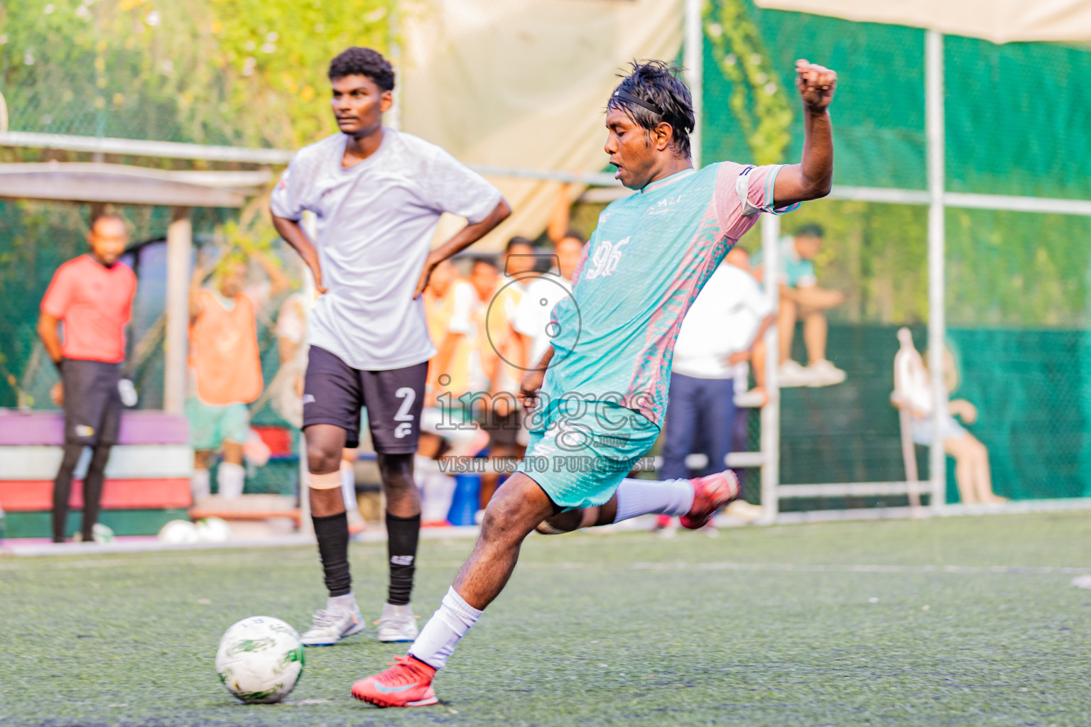 Resort League 2025 Raa Zone - Day 1
Joali vs Kothaifaru in Resort League 2025 (Raa Zone) was held on Friday, 15th august 2025 in JOALI Maldives Resort, Raa Atoll, Maldives. Photos: Areef Adam / images.mv