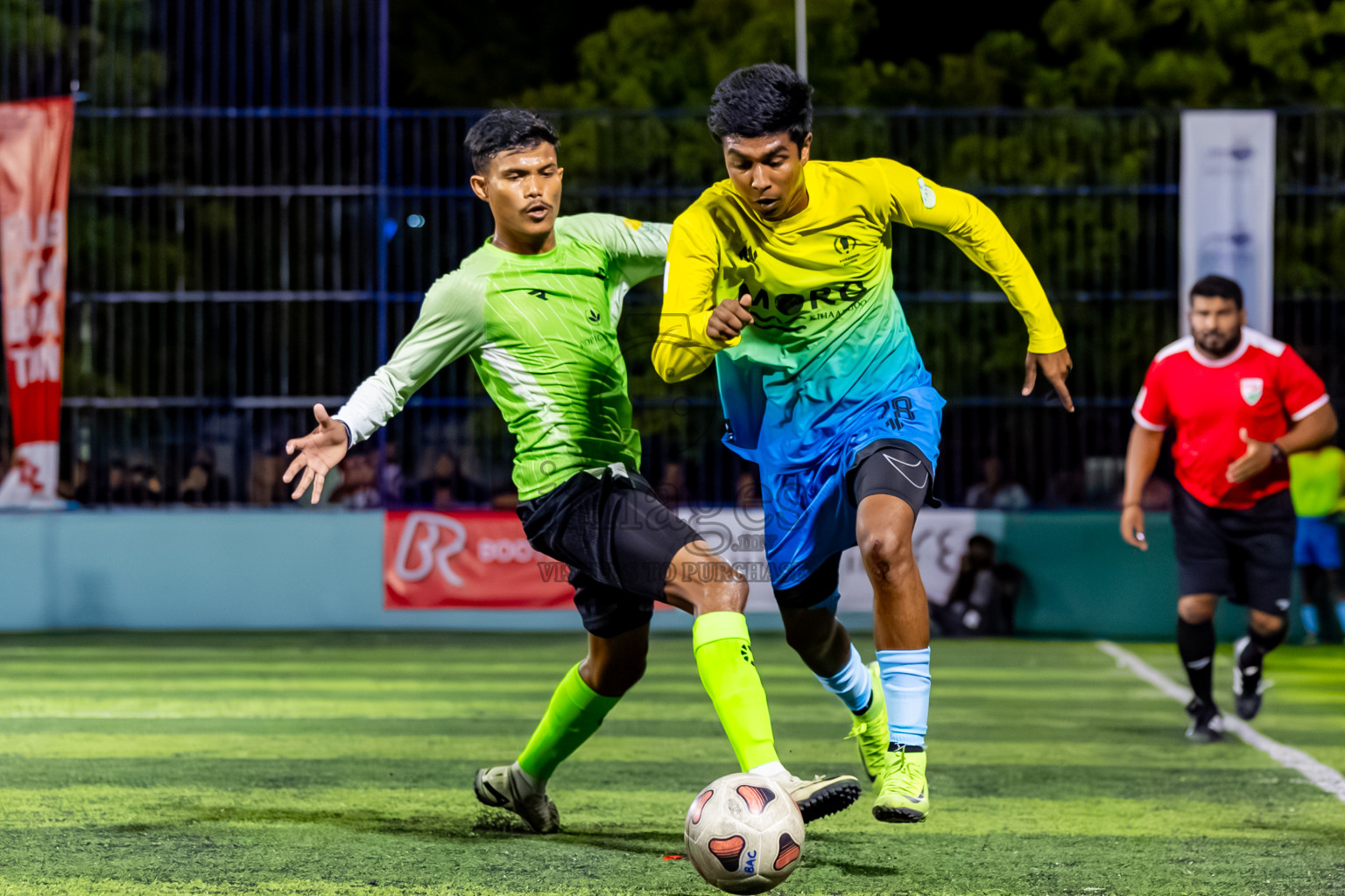 Fehendhoo vs Kihaadhoo in Day 5 of Better in Baa Futsal Fiesta 2025 Men's division held in B. Eydhafushi, Maldives on Sunday, 9th November 2025. Photos: Nausham Waheed / images.mv