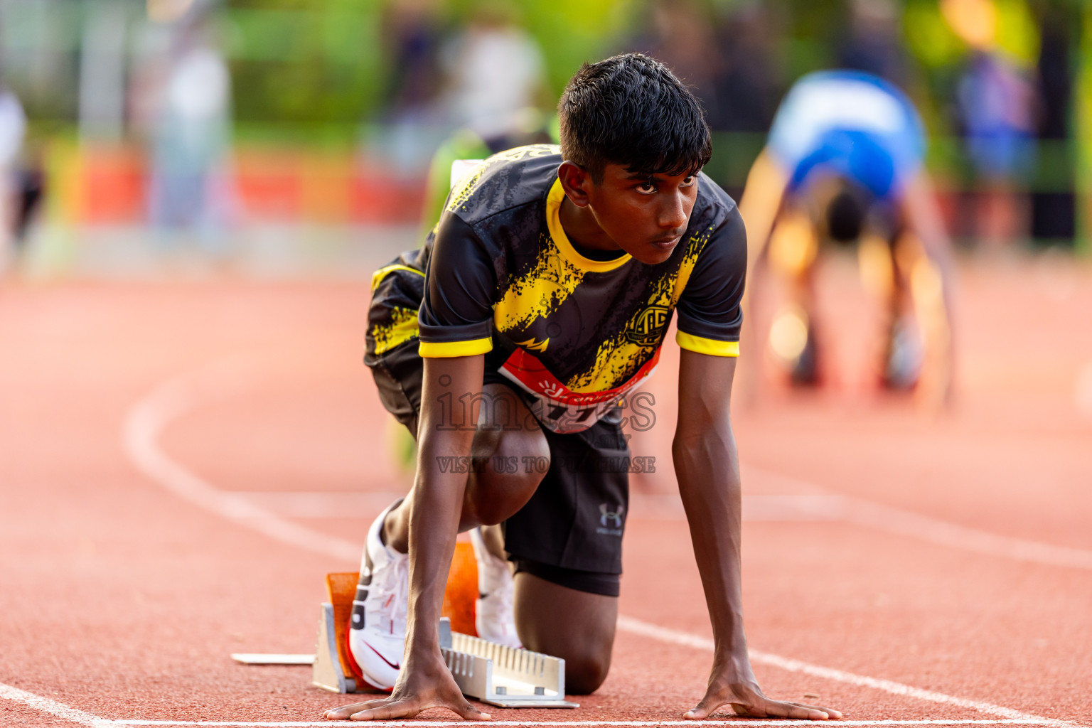 Day 1 of Inter-school Athletics Championship 2025 held in Ekuveni Synthetic Track, Male', Maldives on Monday, 06th October 2025. Photos by: Nausham Waheed / Images.mv
