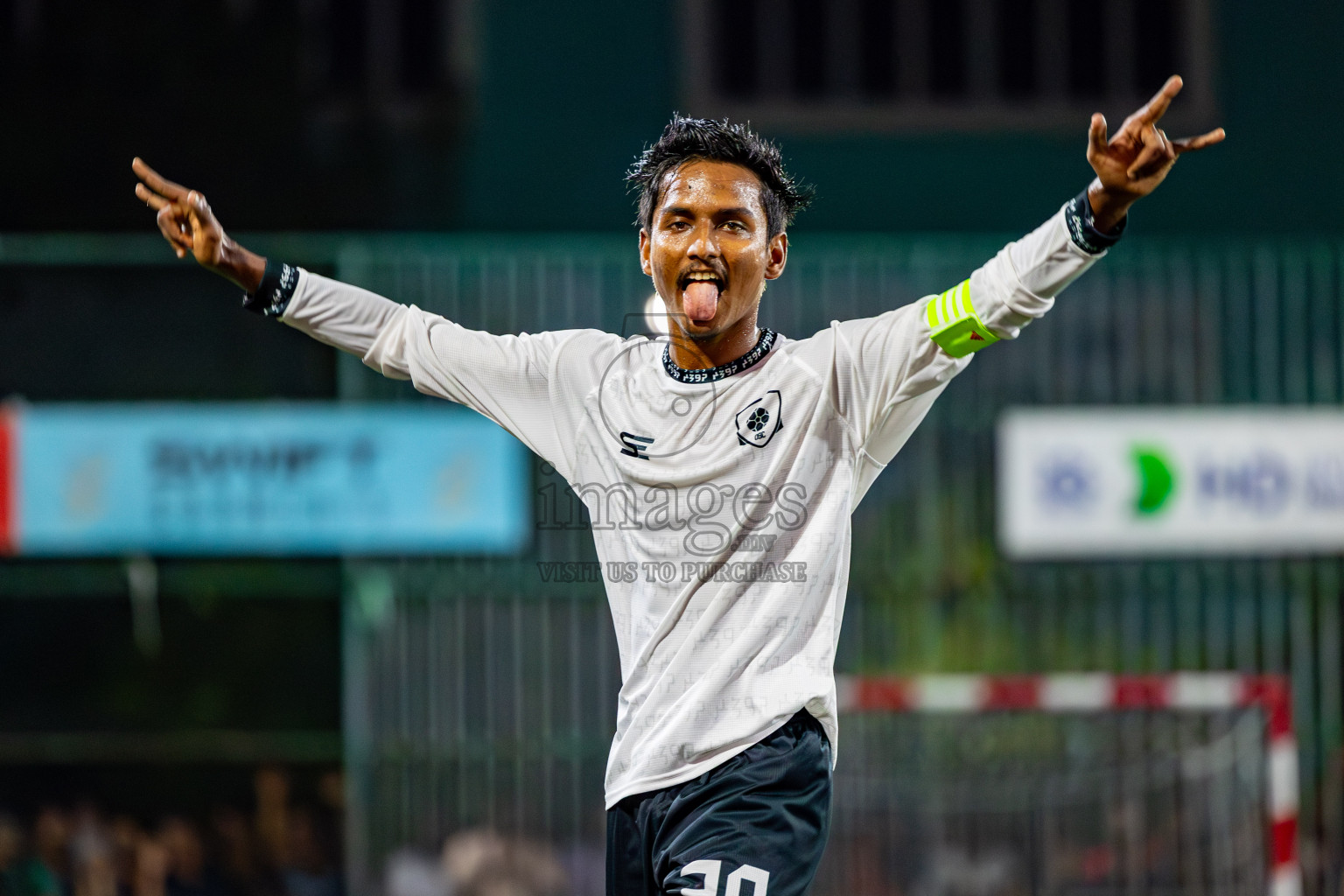 R Dhuvaafaru vs R Alifushi on Day 37 of Golden Futsal Challenge 2024 was held on Thursday, 22nd February 2024, in Hulhumale', Maldives
Photos: Mohamed Mahfooz Moosa/ images.mv