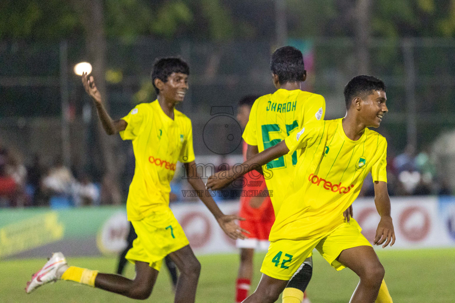 Maziya vs Hurriya (U14) in Day 4 of Dhivehi Youth League 2024 held at Henveiru Stadium on Thursday, 28th November 2024. Photos: Shuu Abdul Sattar/ Images.mv