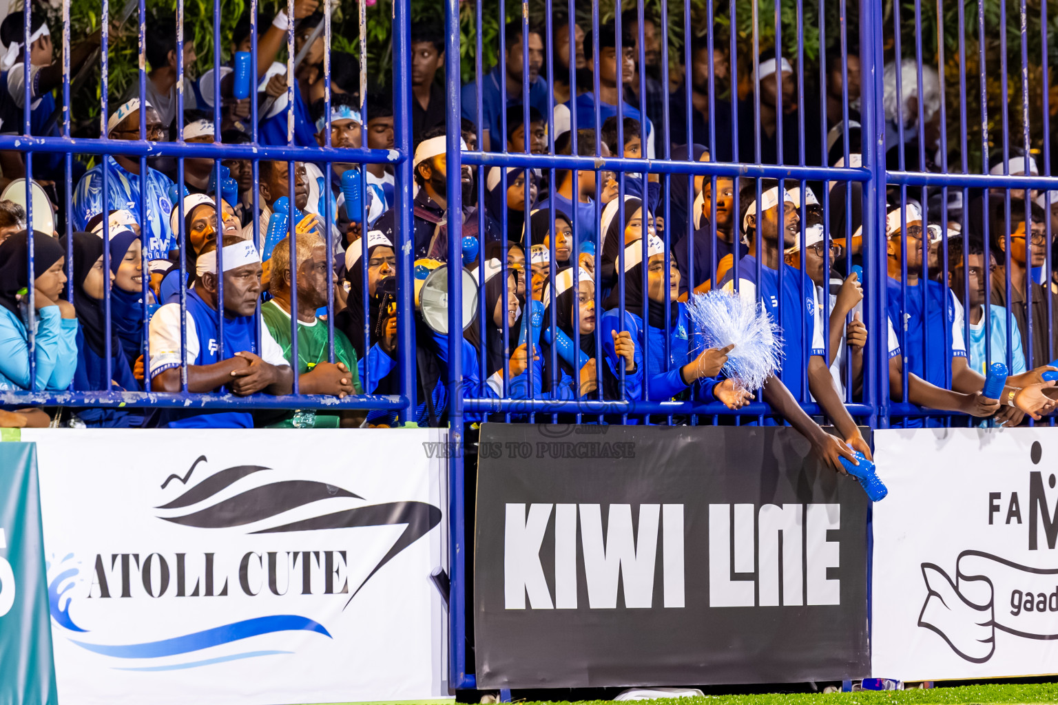 Eydhafushi vs Hithaadhoo in the finals of Better in Baa Futsal Fiesta 2025 Men's division held in B. Eydhafushi, Maldives on Monday, 17th November 2025. Photos: Nausham Waheed / images.mv