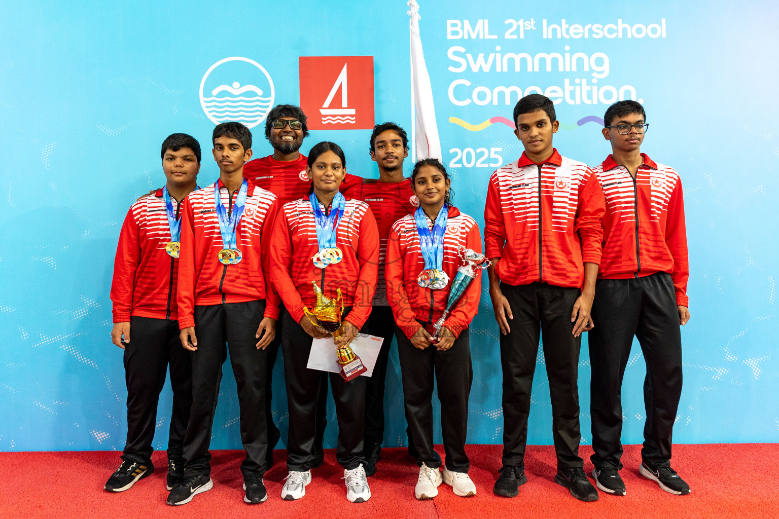 Closing Ceremony of BML 21st Interschool Swimming Competition 2025 .was held in Hulhumale' Swimming Pool, Hulhumale', Maldives on Saturday, 18th October 2025. 
Photos: Hassan Simah / images.mv