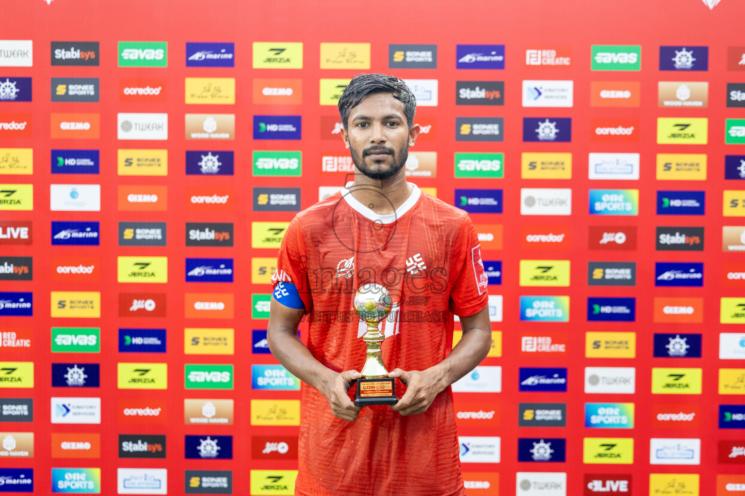 K Kaashidhoo vs K Thulusdhoo in Day 15 of Golden Futsal Challenge 2025 was held on Sunday, 19th January 2025, in Hulhumale', Maldives. Photos: Mohamed Mahfooz Moosa / images.mv