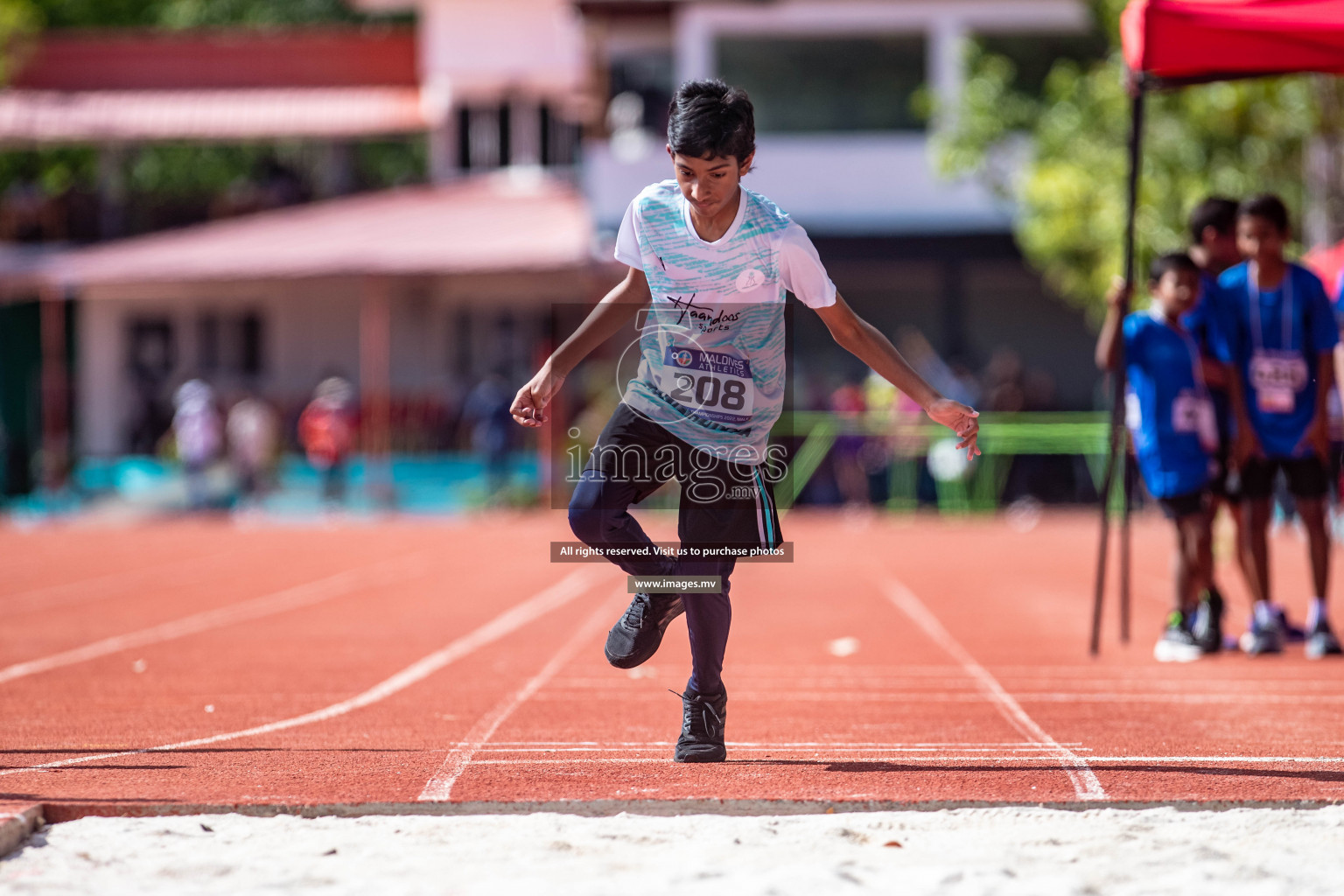 Day 1 of Inter-School Athletics Championship held in Male', Maldives on 22nd May 2022. Photos by: Nausham Waheed / images.mv