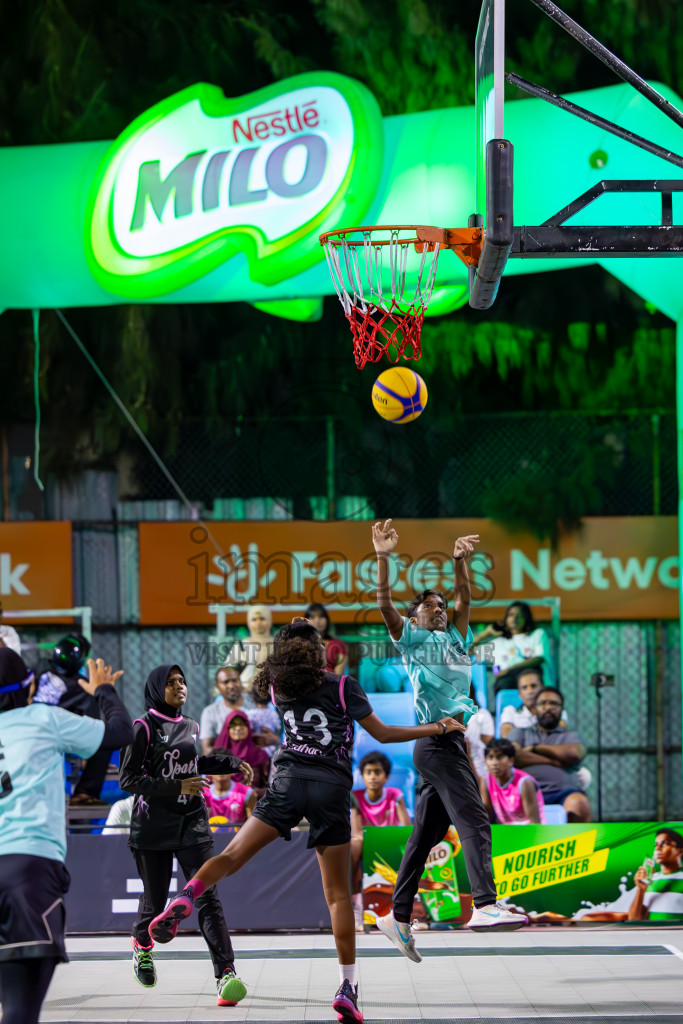 Day 3 of MILO Ramadan 3x3 Challenge 2024 was held in Ekuveni Outdoor Basketball Court at Male', Maldives on Thursday, 14th March 2024.
Photos: Ismail Thoriq / images.mv